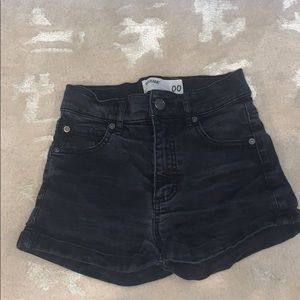 Garage Women’s 00 Black Jean shorts